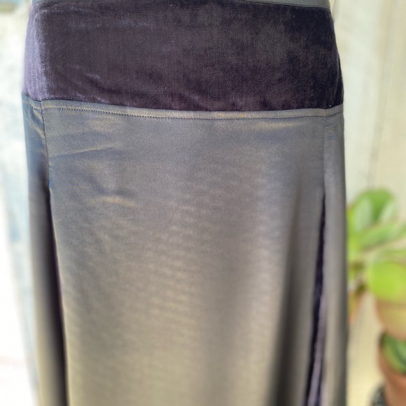 Rodney Clark Skirt - Picture 3 of 9